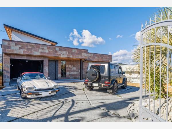 大型SUVからスポーツカーまで、車種を選ばずご利用頂けます。