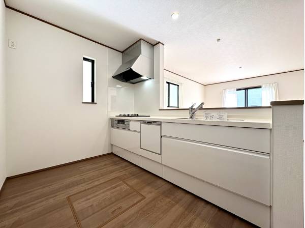 キッチンスペースもゆとりある空間です。