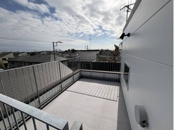 2か所目のバルコニーはさらに上に上がります！