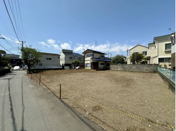 北側から望む現地