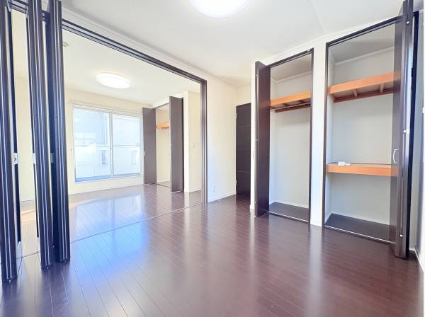 ライフスタイルによって間仕切りも可能です(有償)