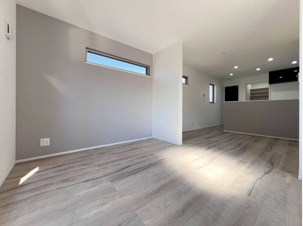 家具のレイアウトがしやすい開放的なLDK