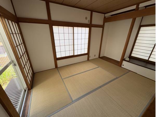 1階には畳の部屋がありますよ！