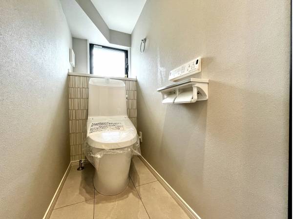 トイレは１階と２階にございます。