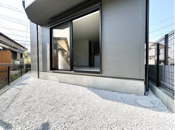 お庭スペースもございます。