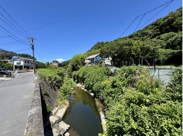 オンもオフも、すぐ隣に葉山の自然が。仕事も休日も豊かになる暮らし。