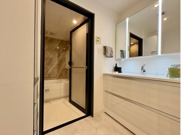 パウダールーム