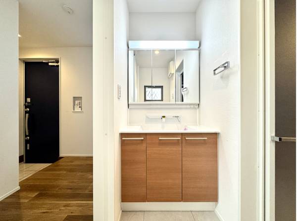 サニタリー&バスルームも綺麗な状態