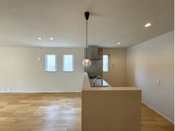 見える壁すべて珪藻土塗り。