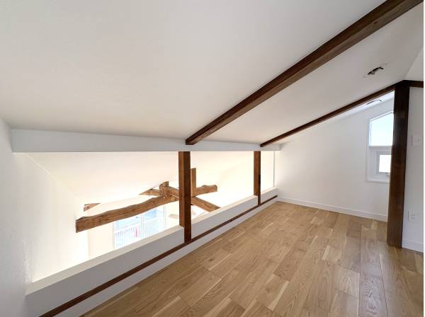 多目的にお使い頂けるロフトがリビング上部にあります