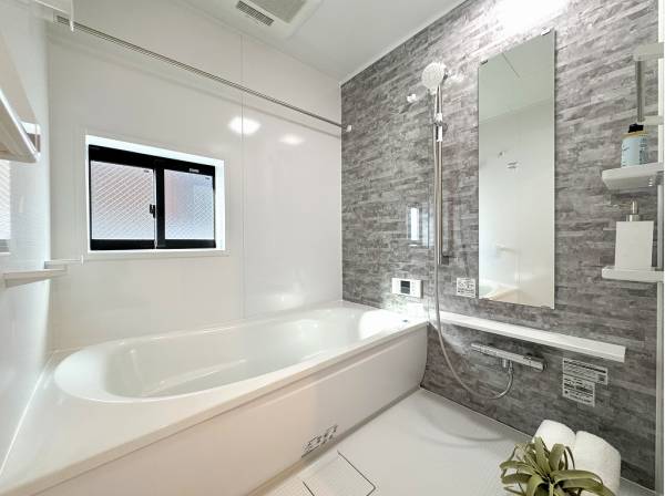 モザイククロスがおしゃれなバスルーム