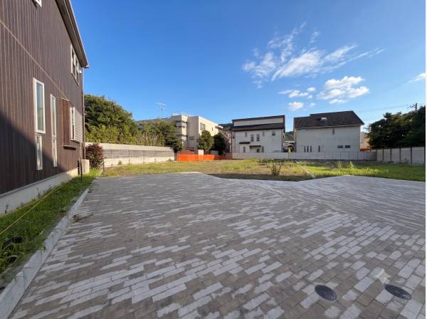 陽当たり、風通しもよく、心地よい場所ですね