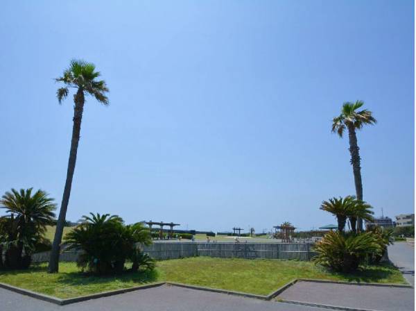 湘南海岸公園まで徒歩10分（約800ｍ）