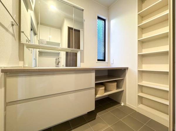 リフォームされた水周りはまるで新築のよう