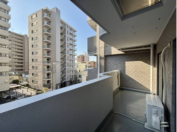 雨の日でも安心して外に干せますね