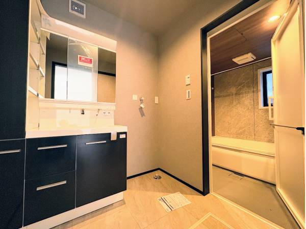 清潔感あるサニタリールーム