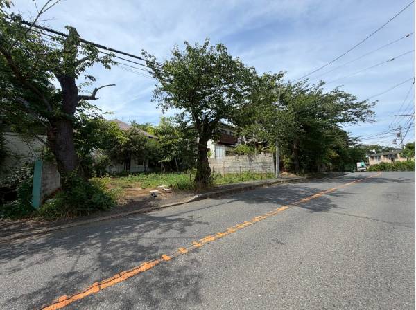 土地面積約180.98㎡(約54.74坪)とゆとりの空間