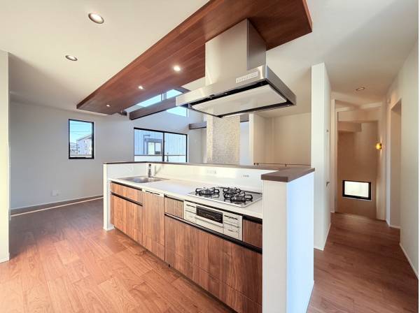 使い勝手のよさそうなオシャレなキッチン