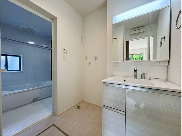 パウダールーム・バスルーム