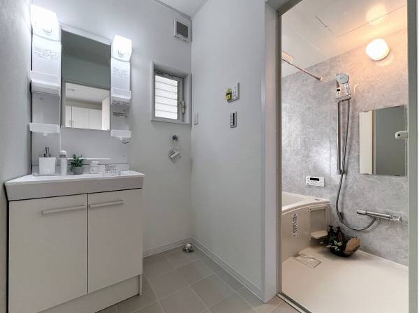 心身ともにリフレッシュできる安らぎのバスルーム