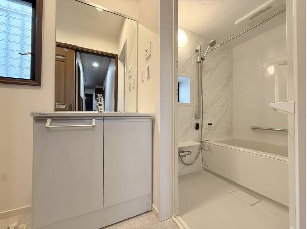 サニタリースペースと浴室