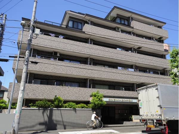 大通りに面しているので車でのお出かけが多い方にもおすすめ