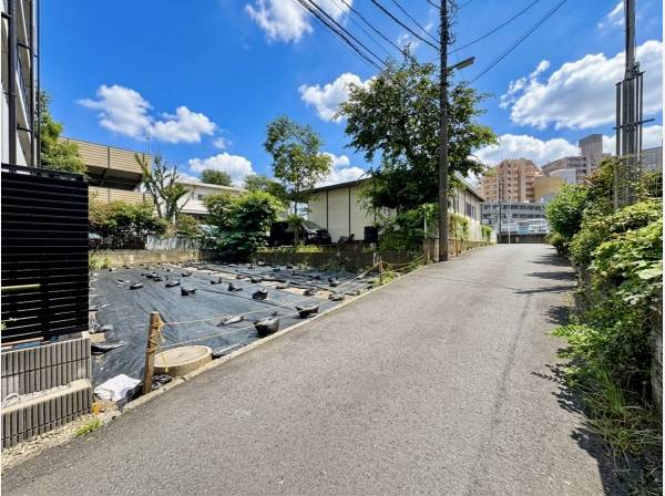 前面道路と現地