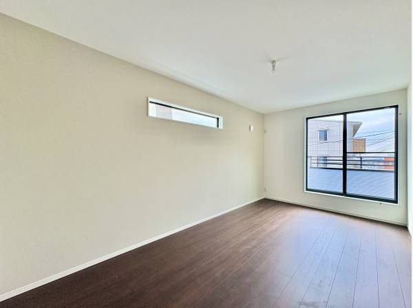 8.4帖の居室です。