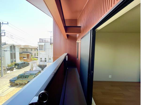 バルコニーは風通し良好