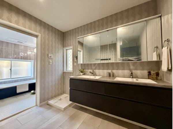 サニタリースペースと浴室