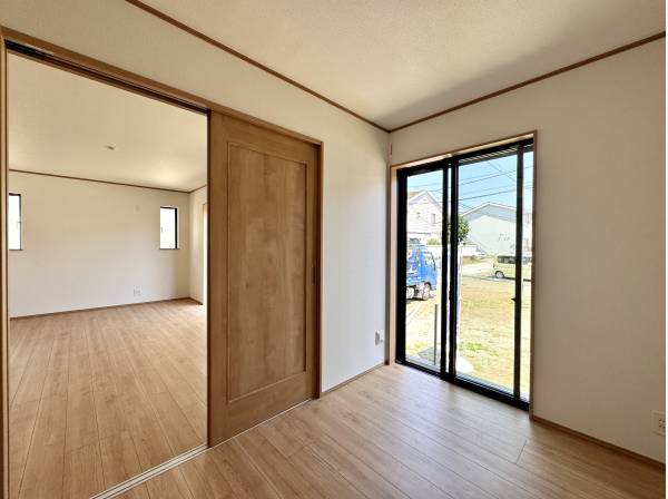 リビング隣に1部屋