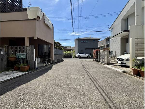 奥まったところなので、車通りも少ないです