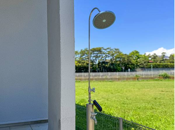 湘南ライフには必須アイテムの外シャワー