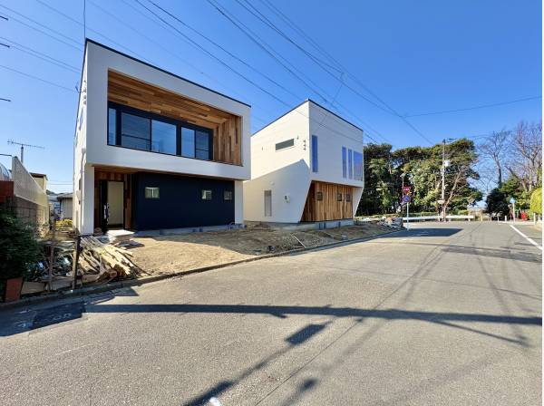 質感、空気感、時代感にこだわった片瀬山で四季を楽しむ家　
