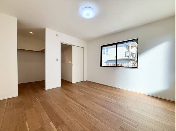 洋室は全部で3室ございます