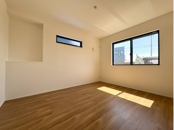 日当たり良好な洋室です。