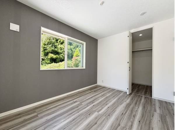 洋室は全部で4室ございます