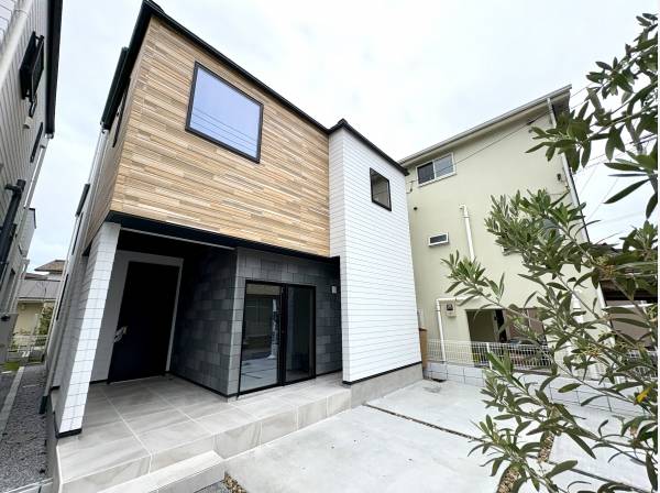 建物外観です