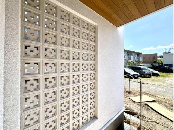 花ブロックがお出迎え