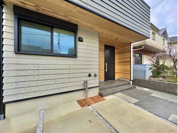 外シャワーも完備しております
