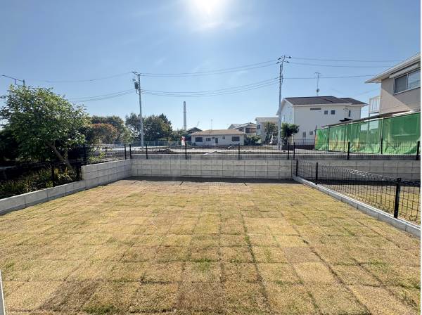 広々としたお庭付き!