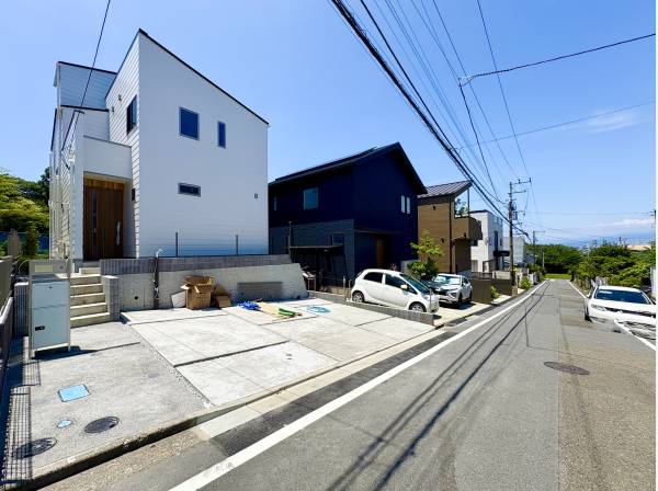 カースペース3台、ゆとりある住まいです！