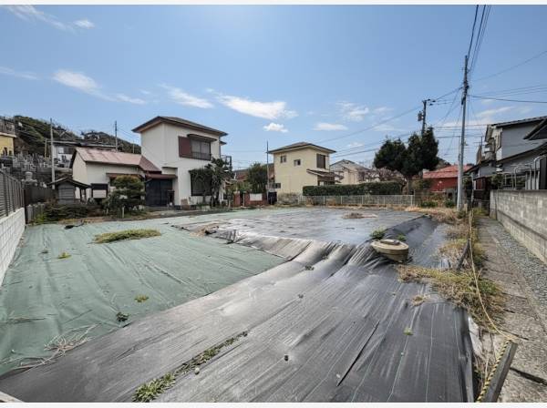 建築条件なしの土地です