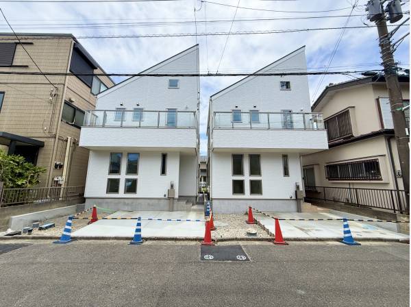 前面道路は約6Mで開放感あります！