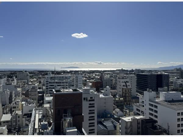 相模湾までひらけた空と街。視界の先まで、気持ちいい暮らし。