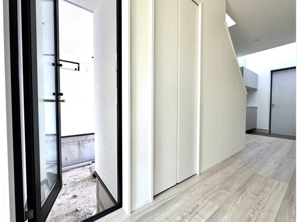 ガレージから室内へ行き来可能