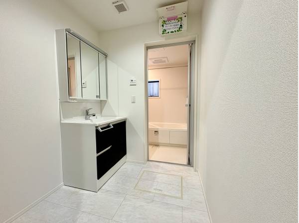 広々としたサニタリースペース