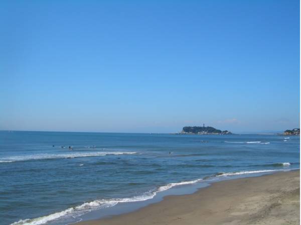 七里ヶ浜海岸まで徒歩17分(約1,300ｍ)