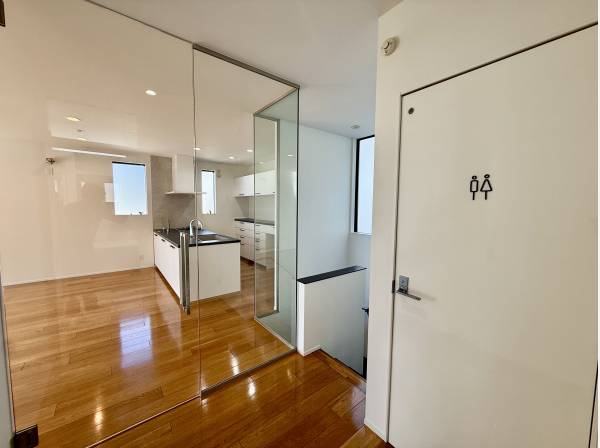 ホテルライクなリビング入口