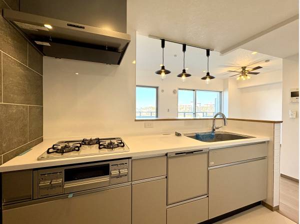 お料理をしながらもオーシャンビュー